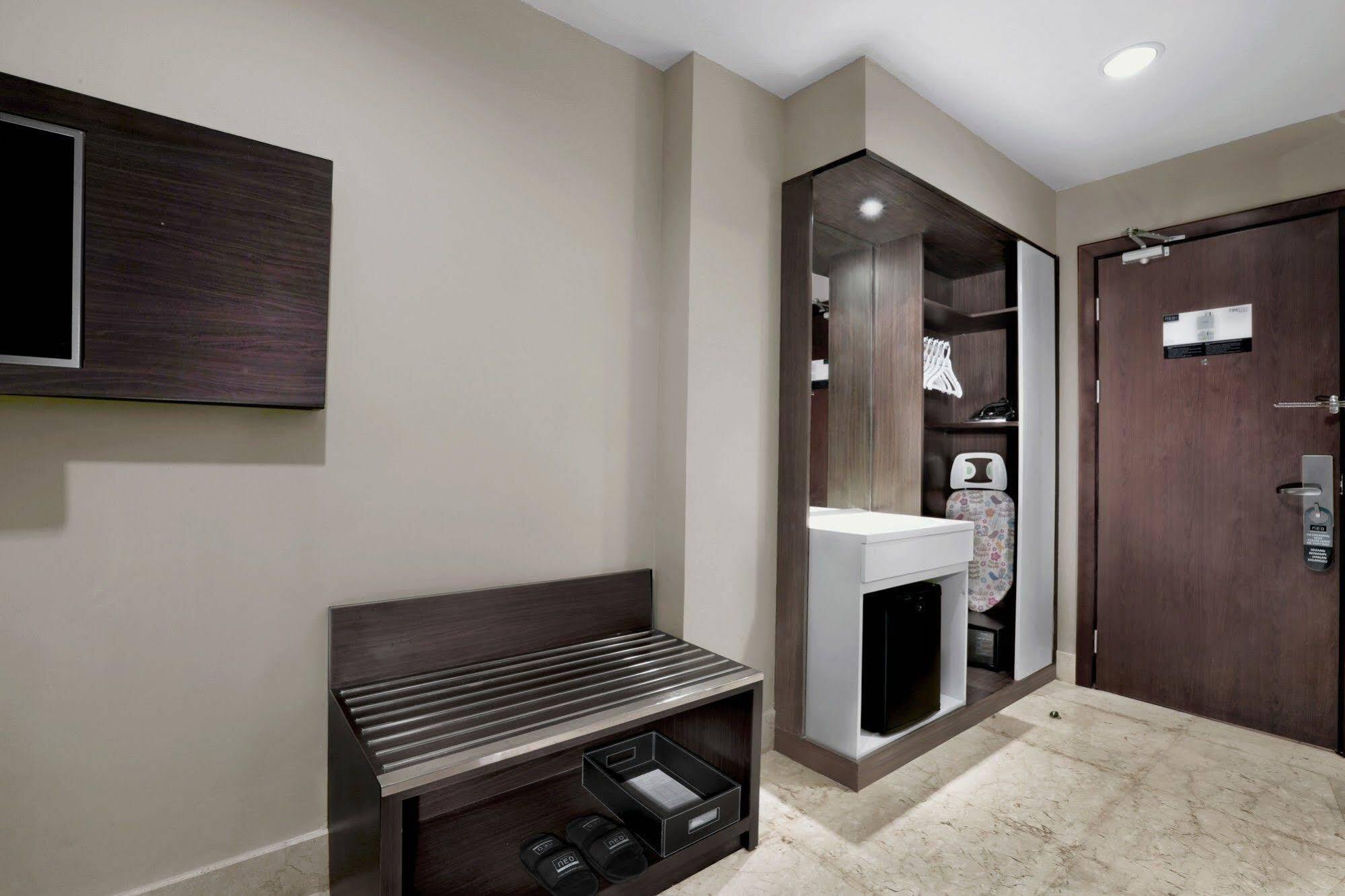 Neo+ By Aston 3* Balikpapan (Borneo)